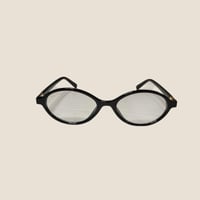 نظارة ميو ميو باللون الاسود عدسة شفافة