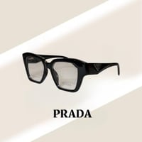 نظارة برادا باللون الاسود وعدسة شفافة