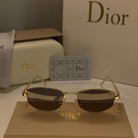 نظارة ديور بإطار معدني ذهبي وعدسة سوداء