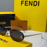 نظارة فندي Cat eye باللون التايقر