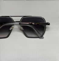 نظارة لاكوسT بذراع معدني - متوفرة بلونين