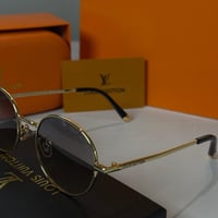 نظارة لويس فيتون باللون الذهبي بعدسة دائرية مدرجة