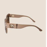 نظارة قوتشي باللون الوردي