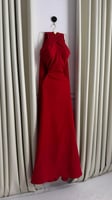 فستان احمر طويل ناعم متوفر لتسليم الفوري جده-مكه ي...