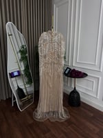 فستان سهرة مطرز متوفر لتسليم الفوري جده-مكه يوصلك...