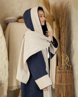 فروه شتويه مع شال سكري وكحلي