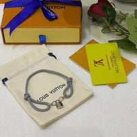 اسوارة رجالي ماركة لويس فيتون القُفل