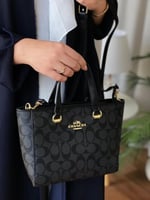 شنطة ماركة كوتش هاي كواليتي