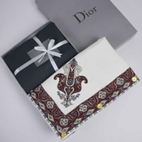 طقم شتوي شال مع قماش ديور