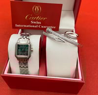 طقم ساعات نسائي بشكل أنيق