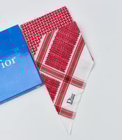 شماغ رجالي ماركة ديور إصدار 2025