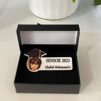 بروش تخرج اكريلك بالاسم والصوره