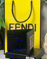 محافظ رجالية ماركات مميزة من ريفـان