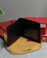 محافظ رجالية ماركات مميزة من ريفـان