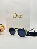 نظارة رجالي ماركة ديور مع الملحقات