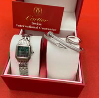 طقم ساعات نسائي بشكل أنيق