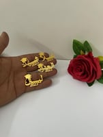 بروشات تخرج اسم وتاريخ مع قبعة