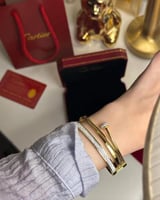 اسوارة نسائي ماركة كارتير