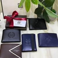 محافظ رجالية ماركة جيفنشي