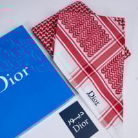 شماغ رجالي ماركة ديور إصدار 2025