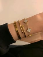 طقم اساور نسائيه ماركه - لمسة راقية لإطلالتك