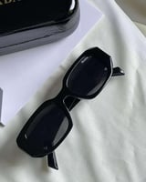 نظارة شمسية ماركة برادا درجه اولى