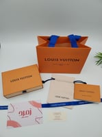 طقم لويس فيتون ذهبي