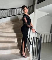 فستان أسود One Shoulder