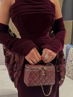 فستان مخمل برغندي & دانتيل