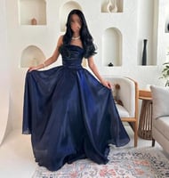 فستان طويل مميز