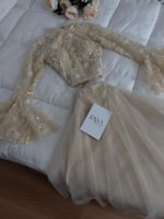 فستان ساحر بقصة أنثوية ناعمة