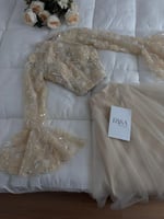 فستان ساحر بقصة أنثوية ناعمة