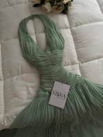 فستان ناعم بلون تفاحي انيق