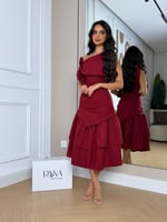 فستان خمري فاخر أنوثة جريئة