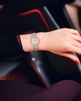 ساعة نسائية ماركة بنفيت فضي ذهبي مينا صدفي موديل B...