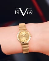 ساعة نسائية ماركة V19.69 ذهبي مينا ذهبي موديل VGPG...