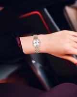 ساعة نسائية ماركة بنفيت ذهبي مينا صدفي موديل BNGPW...