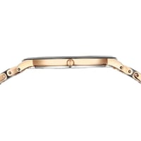 ساعة تيتان إيدج فيوجن كوارتز أنالوج بمينا أسود وسو...