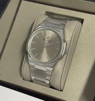 ساعة رجالية من ريفولي بلون فضي