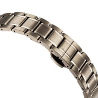 ساعة تيتان إيدج سليم للرجال بسوار من الفولاذ المقا...