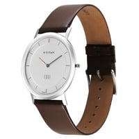 ساعة تيتان إيدج للرجال بمينا فضي وسوار من الفولاذ...