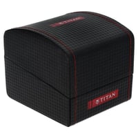 ساعة تيتان إيدج سليم للرجال بسوار من الجلد ومينا ر...