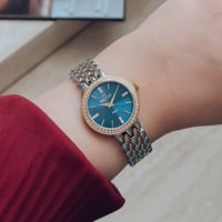 ساعه نسائيه أنديرا