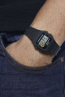 ساعة رقمية من كاسيو F-94WA-8DG