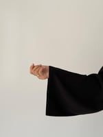 Classic ( عباية نص كلوش سادة )