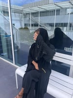 عباية باكمام شك خرز