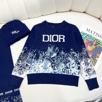 بدلة ديور صوف مع القبعة