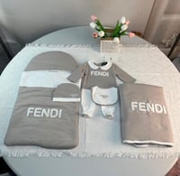 طقم فيندي انيق 5 قطع