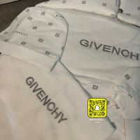 طقم جيفينشي طبق الأصل مع الكيس