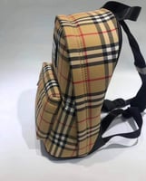 شنطة ظهر بيربري للأطفال